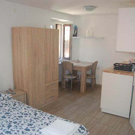 Apartments Dana イゾラ エクステリア 写真